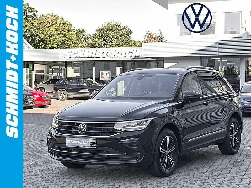 Schwarz Gebraucht 2023 VW Tiguan Active SUV | 29.990 € (Guter Preis) - Bild 1/4