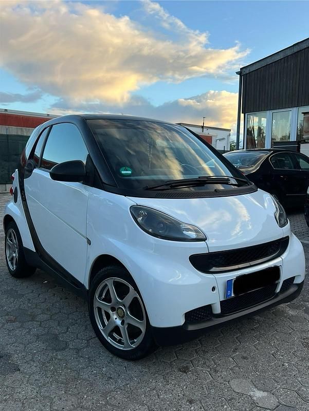 Weiß Gebraucht 2007 Smart ForTwo Coupé Coupé | 3.000 € (Etwas zu teuer) - Bild 1/4