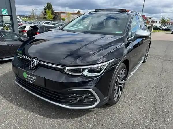 Second-hand VW Golf VIII 200 CP (147 kW) 2023 Negru Break