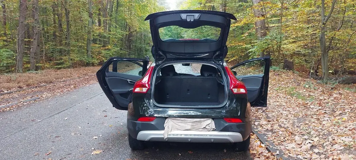 Gebraucht Volvo V40 CC 120 PS (88 kW) 2017 Schwarz Kombi
