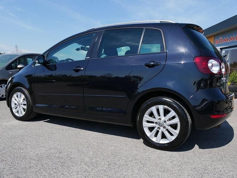Gebraucht VW Golf VI 105 PS (77 kW) 2011 Schwarz Kleinwagen