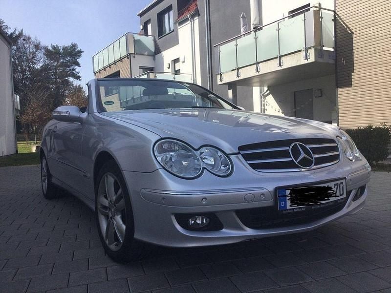 Gebraucht Mercedes CLK280 231 PS (169 kW) 2008 Silber Cabrio