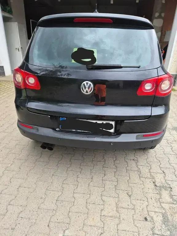 Gebraucht VW Tiguan Trendline 150 PS (110 kW) 2009 Schwarz SUV