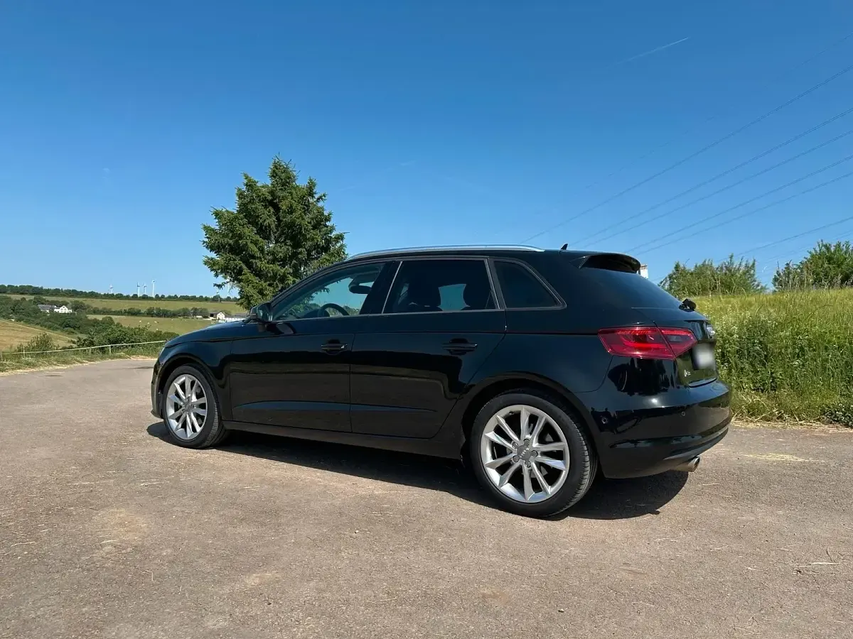 Gebraucht Audi A3 116 PS (85 kW) 2015 Schwarz Kombi