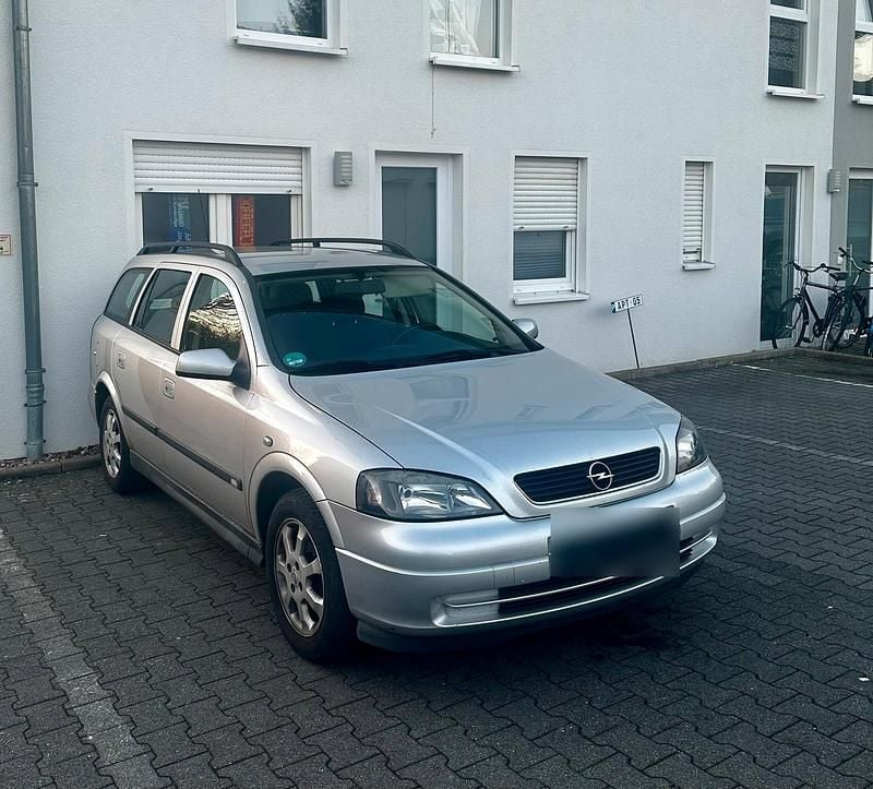 Gebraucht Opel Astra 84 PS (61 kW) 2004 Silber Kombi