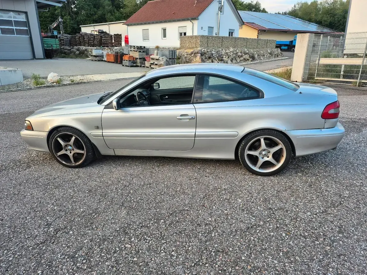 Gebraucht Volvo C70 163 PS (119 kW) 2002 Silber Coupé