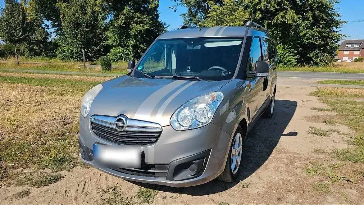 Gebraucht Opel Combo 105 PS (77 kW) 2016 Braun Van / Kleinbus