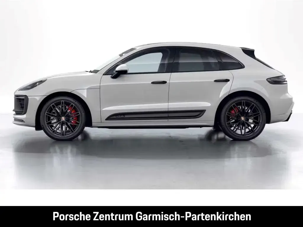 Gebraucht Porsche Macan GTS 441 PS (324 kW) 2023 Racetrackgrey/kreide/crayon/ch SUV