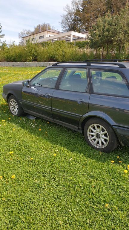 Blau Gebraucht 1994 Audi 80 Kombi | 1.750 € - Bild 1/4