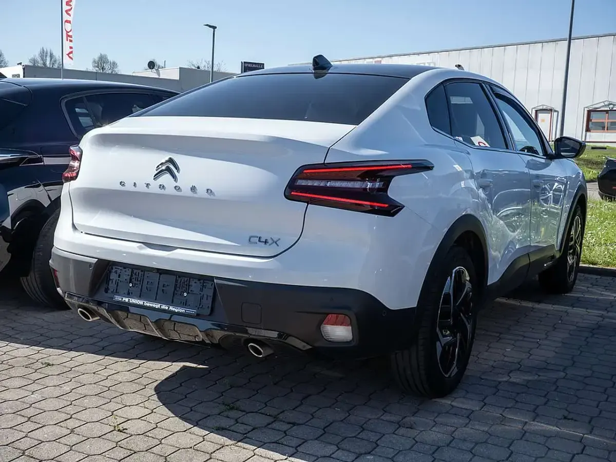 Gebraucht Citroën C4 X 131 PS (96 kW) 2024 Weiß SUV