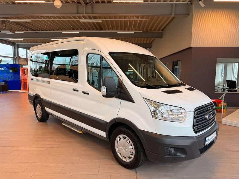 Gebraucht Ford Transit Trend 131 PS (96 kW) 2017 Frozen white Kombi
