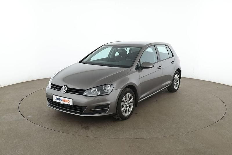 Gebraucht VW Golf VII Comfortline 2015 Grau Limousine
