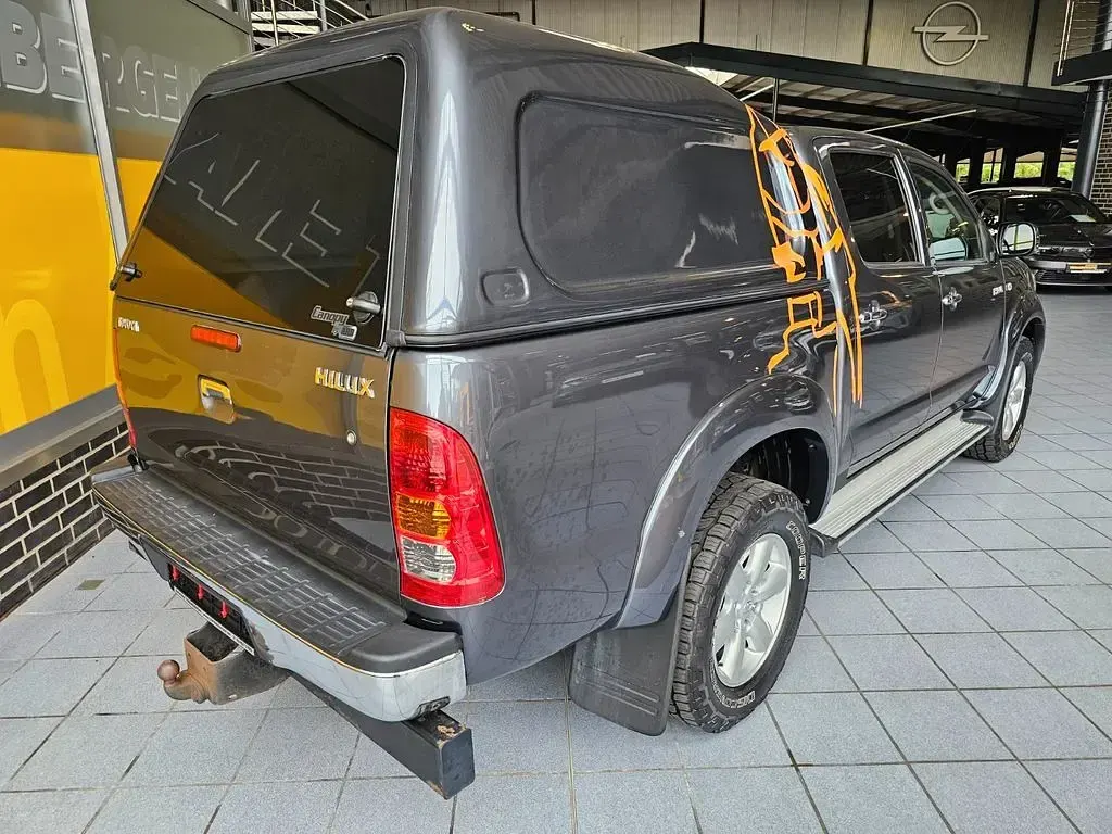Gebraucht Toyota HiLux Executive 171 PS (125 kW) 2011 Grau Pickup