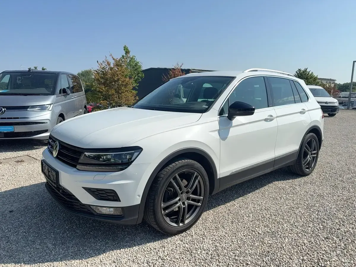 Gebraucht VW Tiguan IQ Drive 150 PS (110 kW) 2019 Pure white SUV