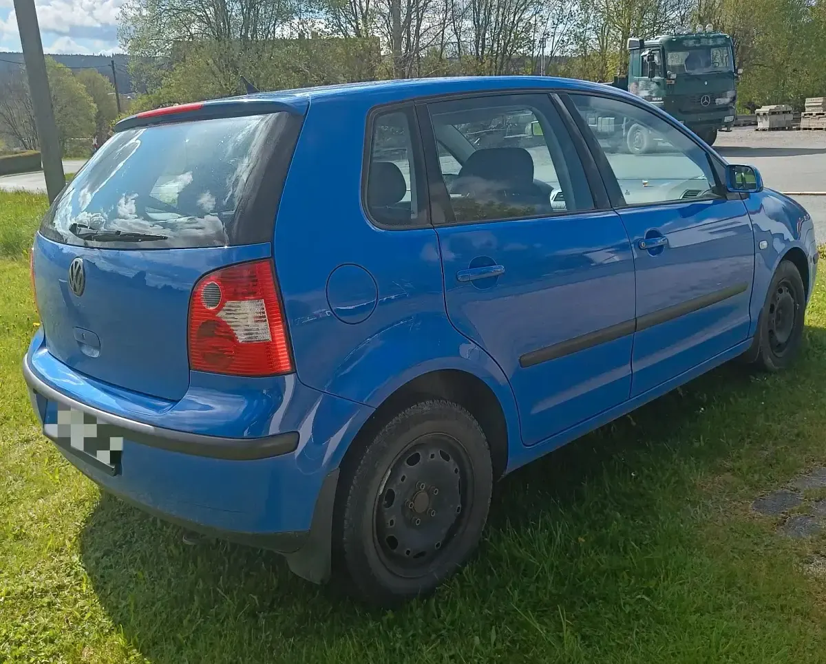 Gebraucht VW Polo 75 PS (55 kW) 2002 Blau Kleinwagen
