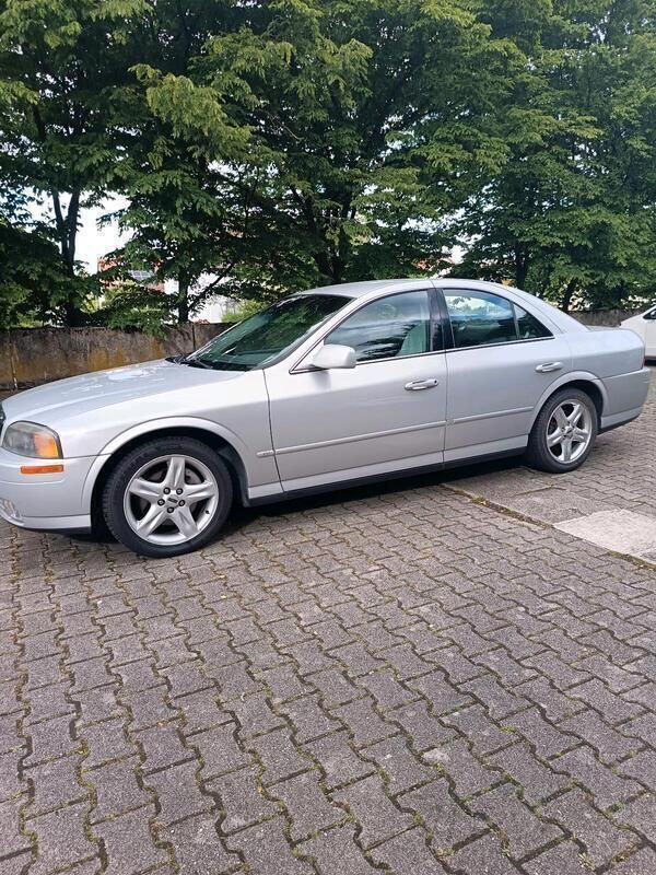 Silber Gebraucht 1999 Lincoln Continental Limousine | 5.300 € - Bild 1/4