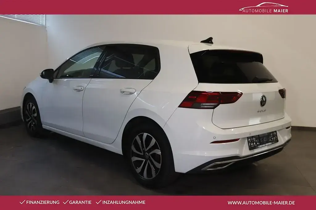 Gebraucht VW Golf VII Active 150 PS (110 kW) 2021 Weiß Kleinwagen