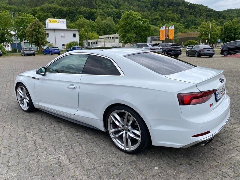 Gebraucht Audi S5 Ambiente 354 PS (260 kW) 2018 Gletscherweiß metallic Coupé