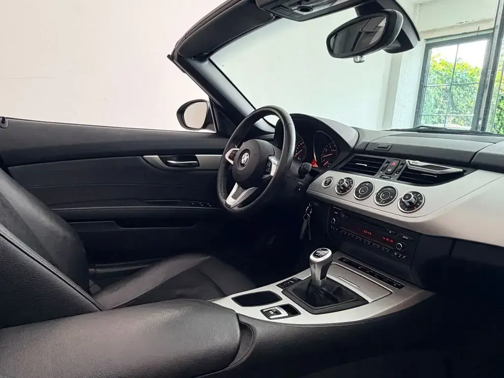 Gebraucht BMW Z4 Performance 184 PS (135 kW) 2012 Schwarz Cabrio