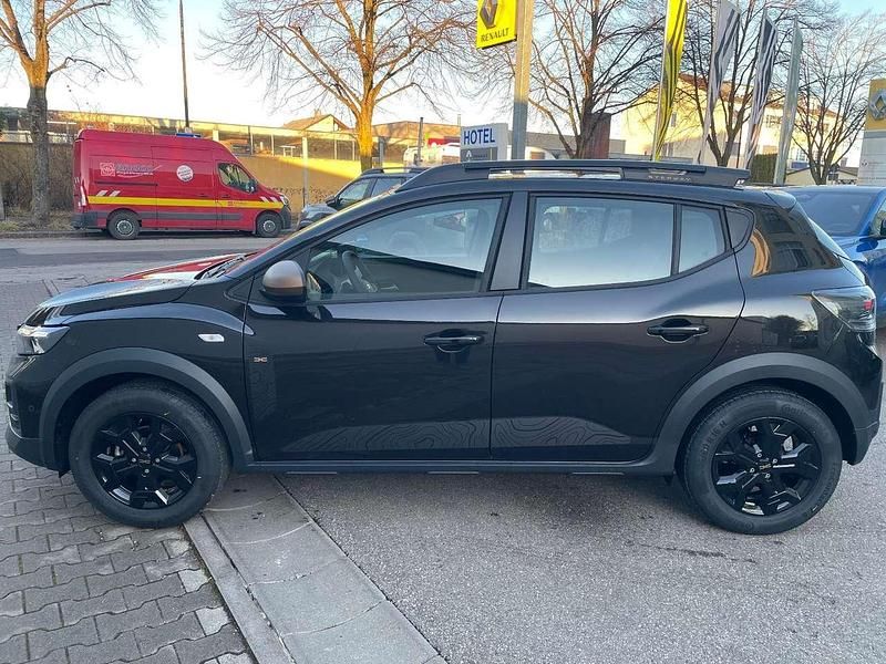 Neu Dacia Sandero Extreme 110 PS (80 kW) 2025 Perlmutt schwarz Kleinwagen