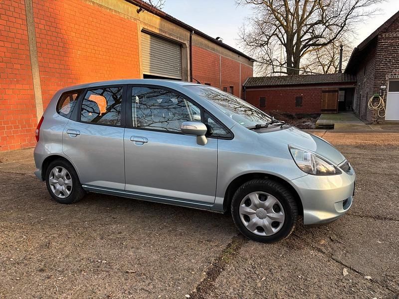 Gebraucht Honda Jazz ES 83 PS (61 kW) 2006 Blau Kleinwagen