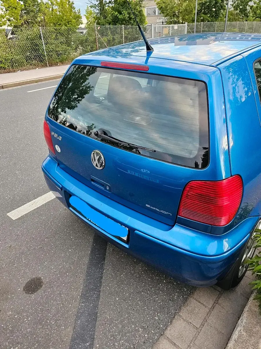 Gebraucht VW Polo 60 PS (44 kW) 2001 Blau Kleinwagen