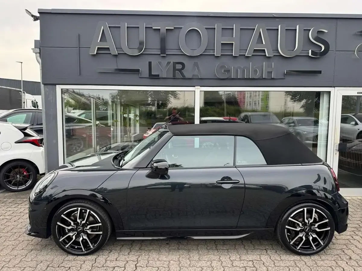 Gebraucht Mini John Cooper Works Cabriolet 204 PS (150 kW) 2025 Grau Cabrio
