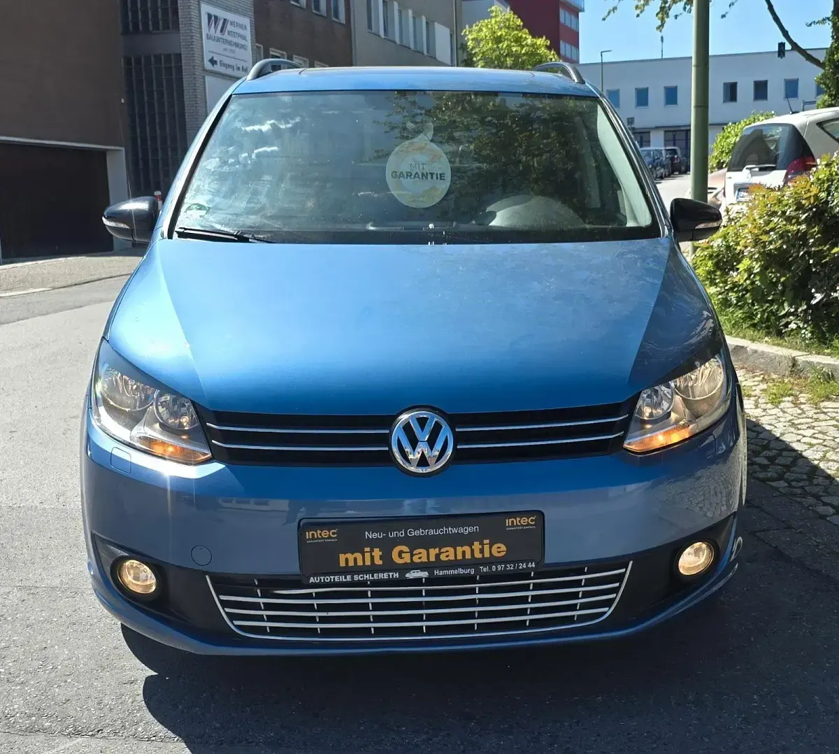 Gebraucht VW Touran Match 105 PS (77 kW) 2012 Acapulcoblau metallic Van / Kleinbus
