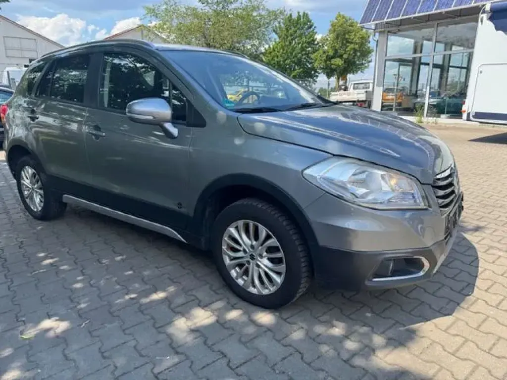 Gebraucht Suzuki SX4 S-Cross Comfort 120 PS (88 kW) 2015 Grau SUV