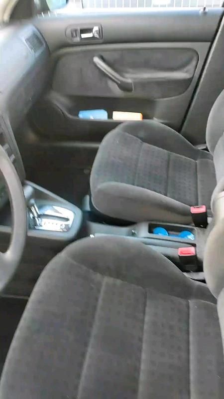 Gebraucht VW Golf IV 102 PS (75 kW) 2001 Andere farben Limousine