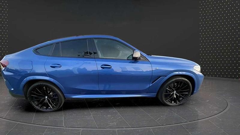 Gebraucht BMW X6 M50 530 PS (389 kW) 2019 Riversideblau metallic SUV