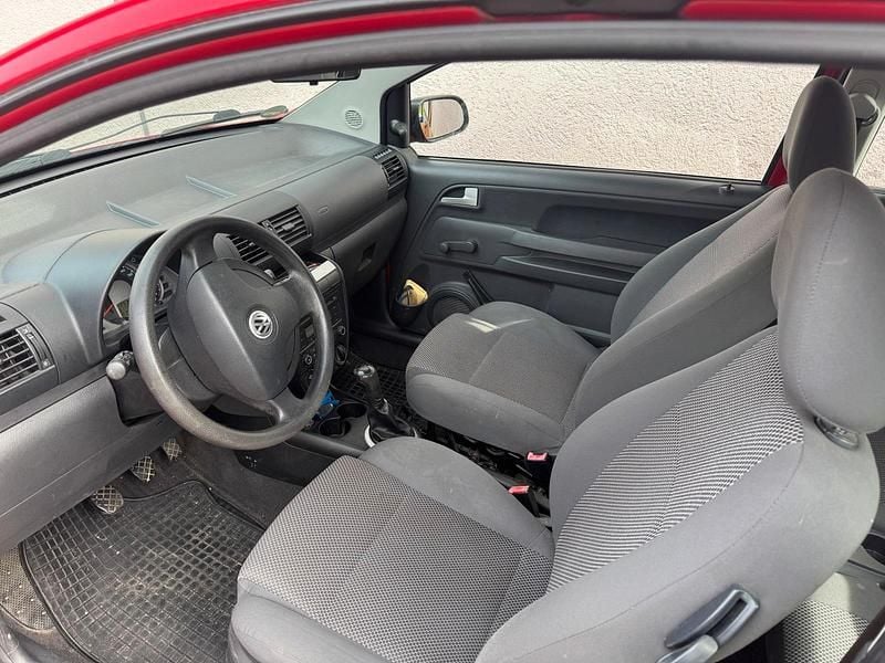Gebraucht VW Fox 54 PS (39 kW) 2008 Rot Kleinwagen