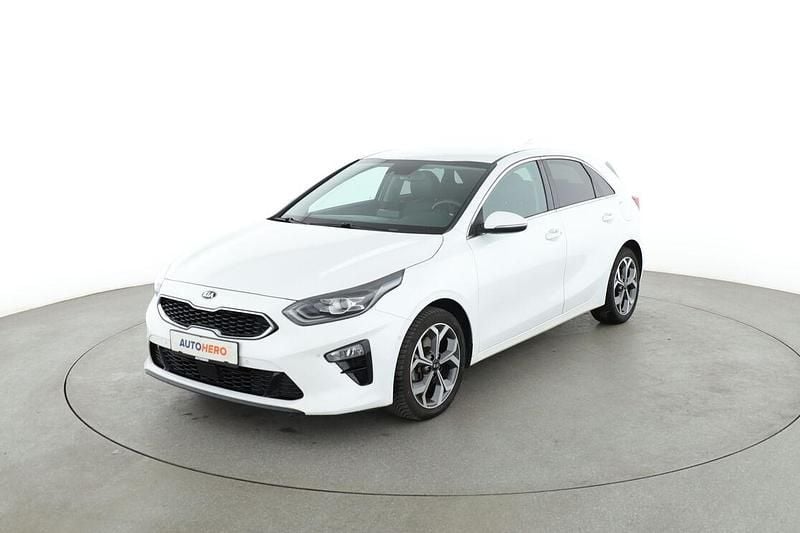Weiß Gebraucht 2018 Kia Ceed Spirit Limousine | 12.360 € (Guter Preis) - Bild 1/3