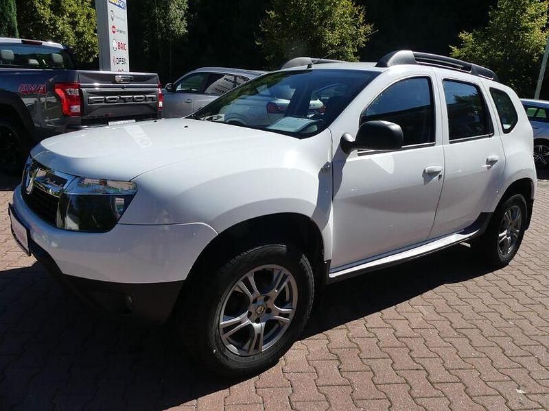 Weiß Gebraucht 2011 Dacia Duster SUV | 9.990 € (Teuer) - Bild 1/4