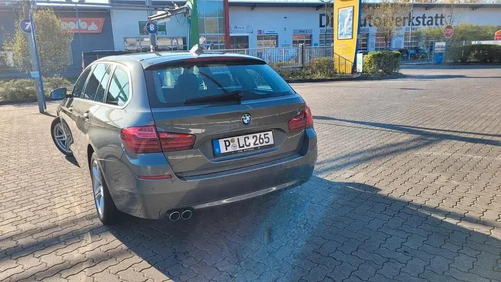 Gebraucht BMW 520 190 PS (139 kW) 2014 Grau Kombi