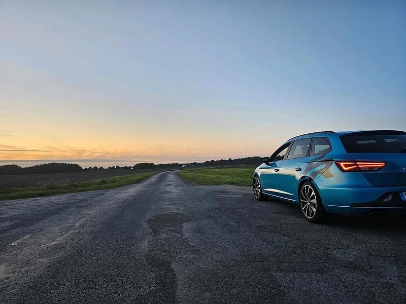 Gebraucht Seat Leon ST FR 180 PS (132 kW) 2014 Blau Kombi