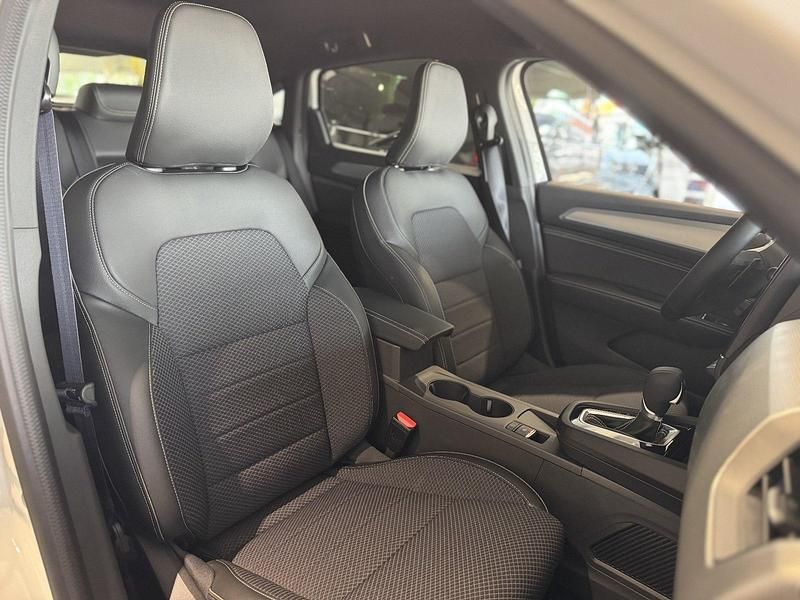 Neu Renault Arkana Techno 140 PS (102 kW) 2025 Schneeweiß SUV