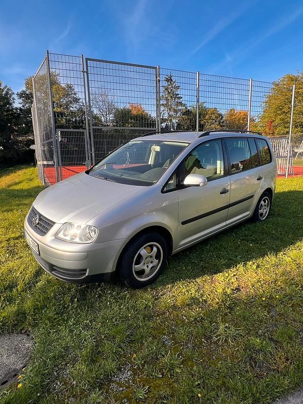 Silber Gebraucht 2003 VW Touran Van / Kleinbus | 1.500 € (Guter Preis) - Bild 1/4