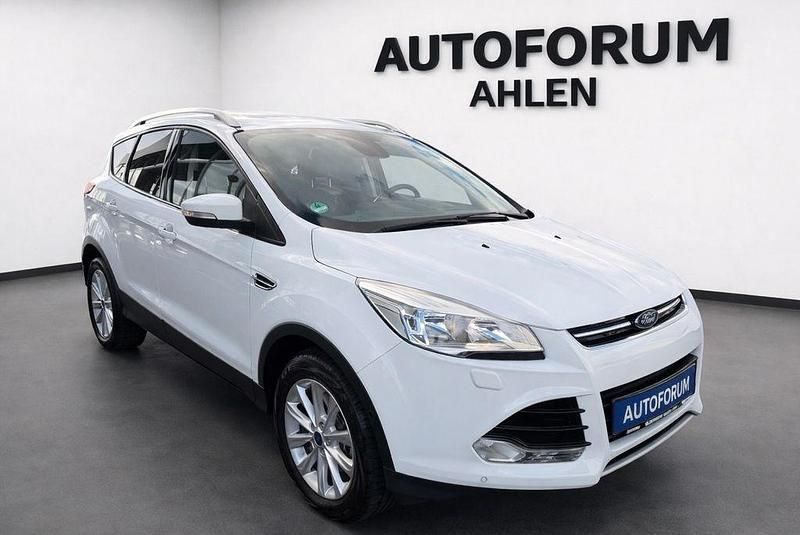 Gebraucht Ford Kuga Titanium 150 PS (110 kW) 2015 Weiß SUV