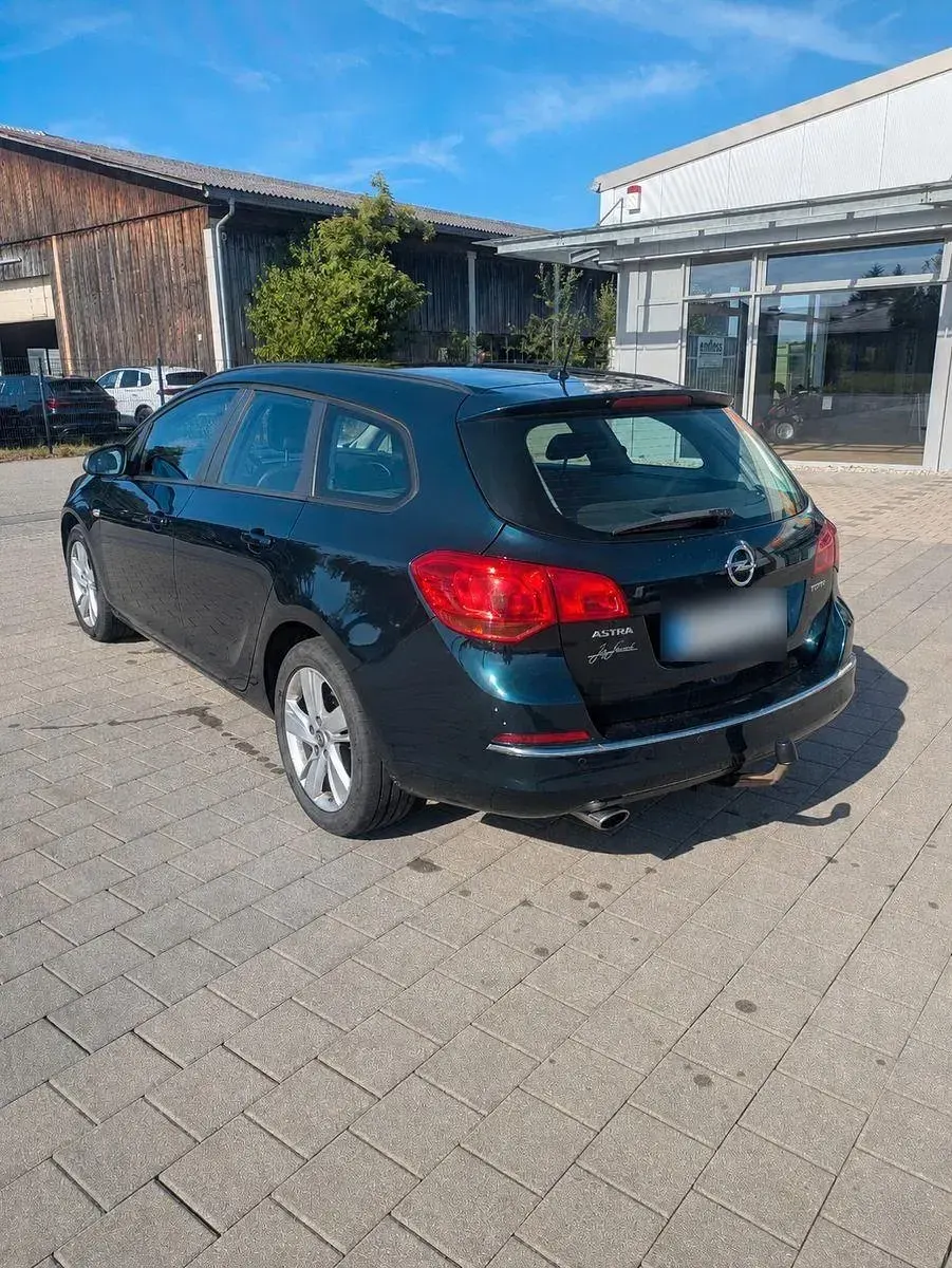 Gebraucht Opel Astra Edition 170 PS (125 kW) 2015 Limousine