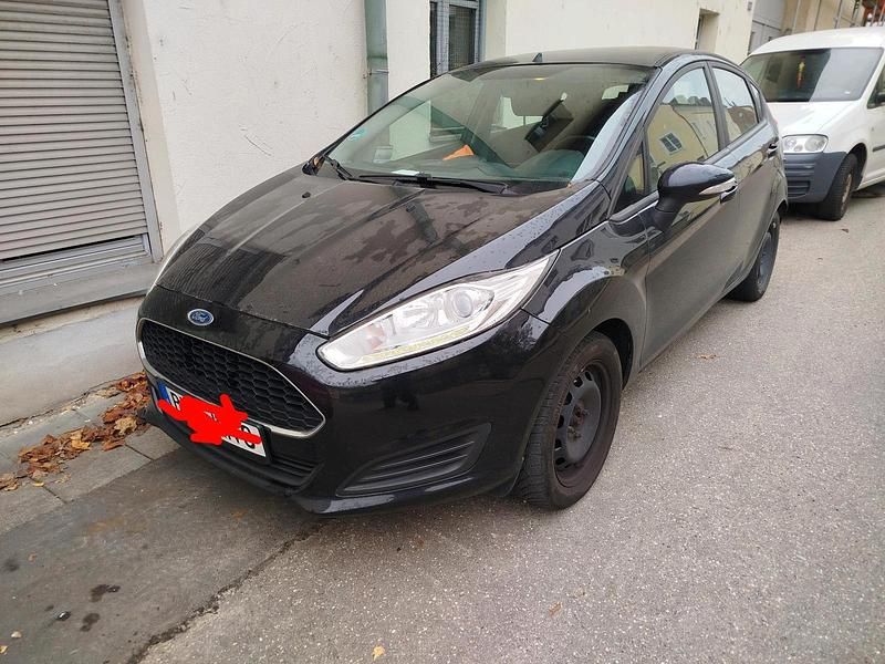 Schwarz Gebraucht 2016 Ford Fiesta Kleinwagen | 4.400 € (Guter Preis) - Bild 1/4