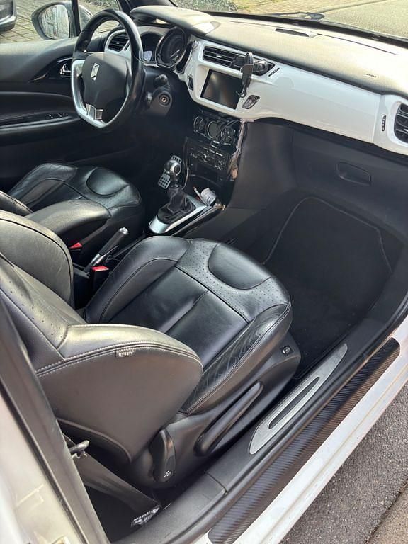 Gebraucht Citroën DS3 Sport Chic 156 PS (114 kW) 2012 Weiß Kleinwagen