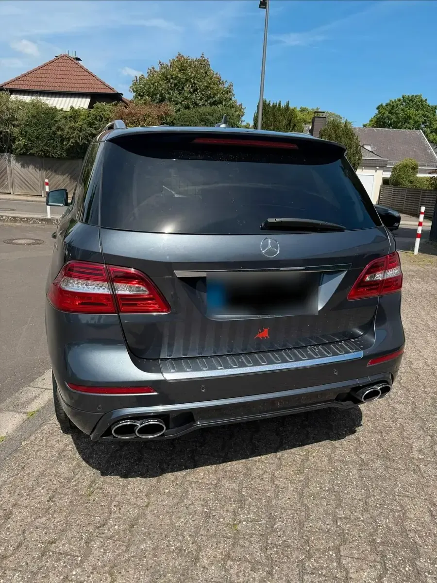 Gebraucht Mercedes ML350 305 PS (224 kW) 2012 Andere farben SUV