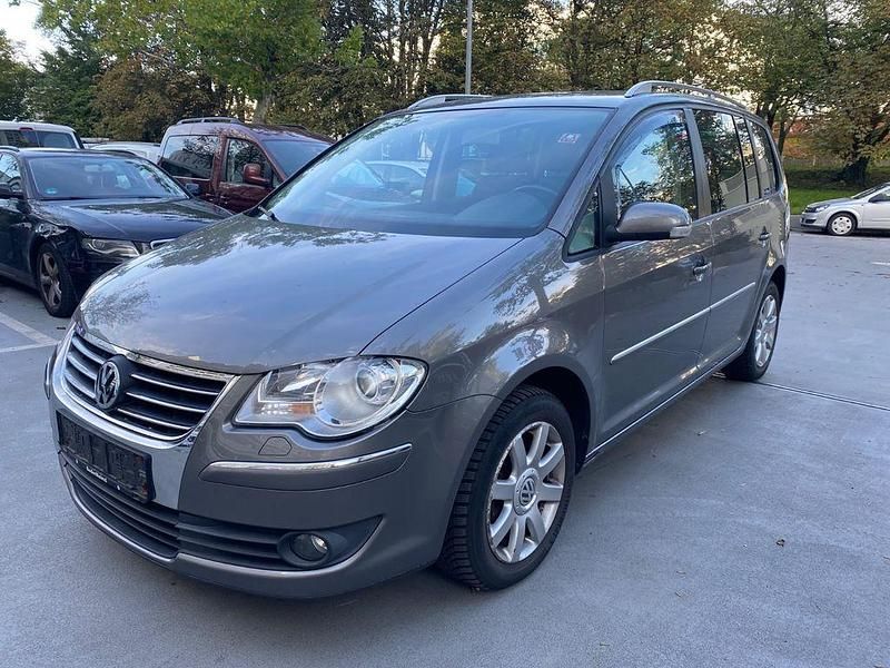 Grau Gebraucht 2007 VW Touran Van / Kleinbus | 1.850 € (Superpreis) - Bild 1/4