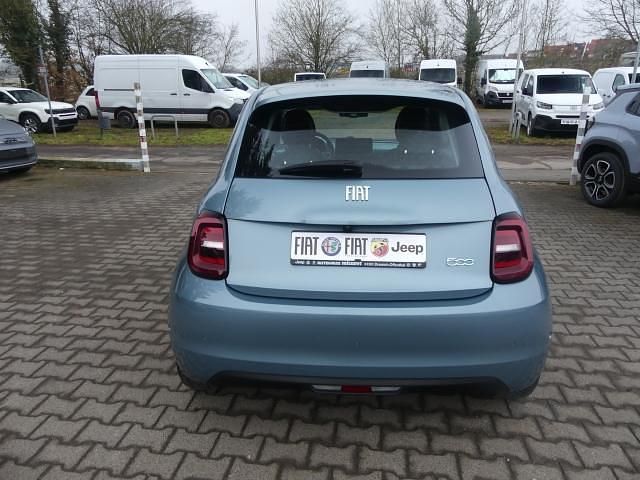 Gebraucht Fiat 500e Icon 86 kW (118 PS) 2022 Blau Kleinwagen