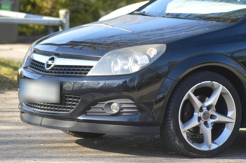 Gebraucht Opel Astra GTC 116 PS (85 kW) 2006 Coupé