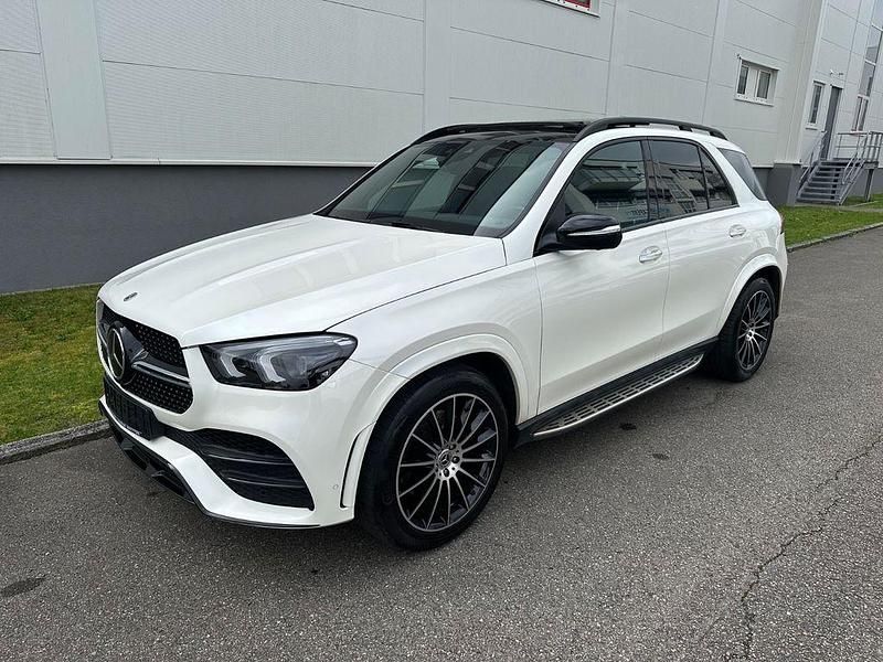 Weiß Gebraucht 2021 Mercedes GLE350 AMG SUV | 53.990 € (Fairer Preis) - Bild 1/4