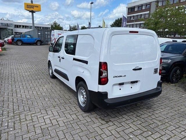Neu Fiat Doblò 131 PS (96 kW) 2026 Weißschwarz Van / Kleinbus