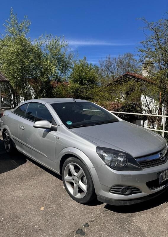 Silber Gebraucht 2007 Opel Astra Cabriolet Cosmo Cabrio | 1.600 € (Superpreis) - Bild 1/4