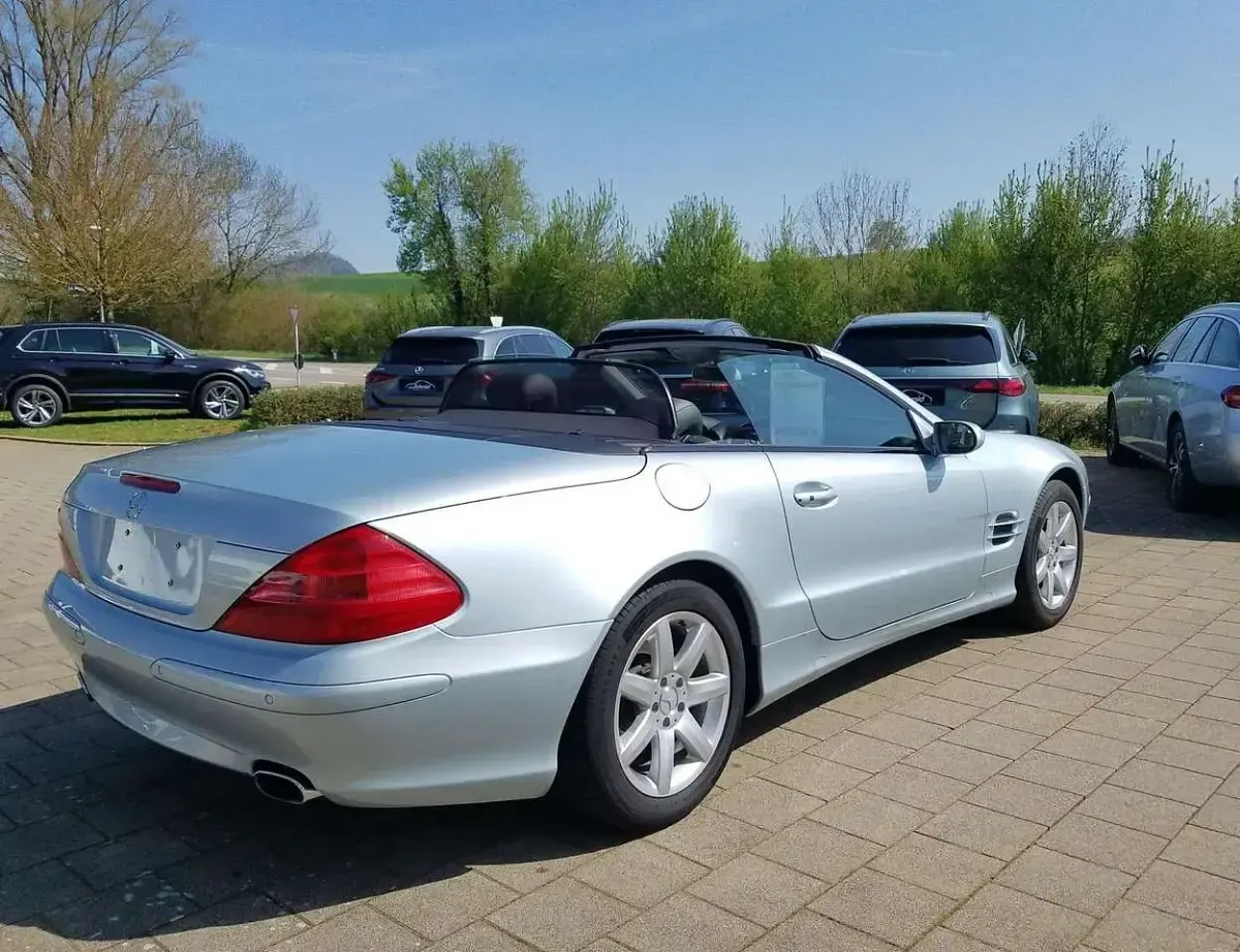 Gebraucht Mercedes SL350 245 PS (180 kW) 2005 Metalliclack silber Cabrio
